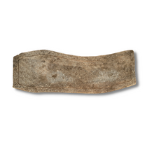 Charger l'image dans la galerie, Craquez pour notre banc en bois de palme ! De par ses motifs, il garantie une authenticité donne à vos espaces, un style ethnique et rustique. En famille, ou entre amis, ce banc saura mettre en avant vos moments les plus précieux.