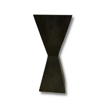 Charger l'image dans la galerie, Vase en pyramide