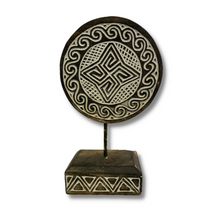 Charger l'image dans la galerie, Sculpture en bois de palme