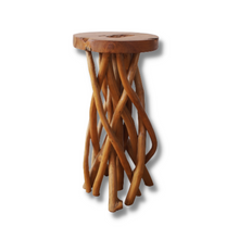 Charger l'image dans la galerie, Tabouret en branches de teck