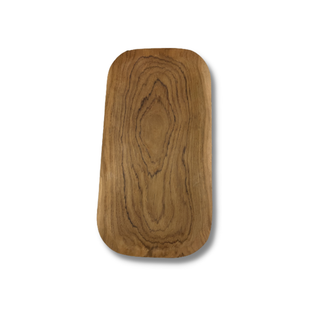 Nos assiettes ovales en bois de teck sont un investissement long terme . Cette assiette est faite avec un matériel durable et écologique pour l'environnement.